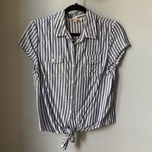 Striped tie shirt